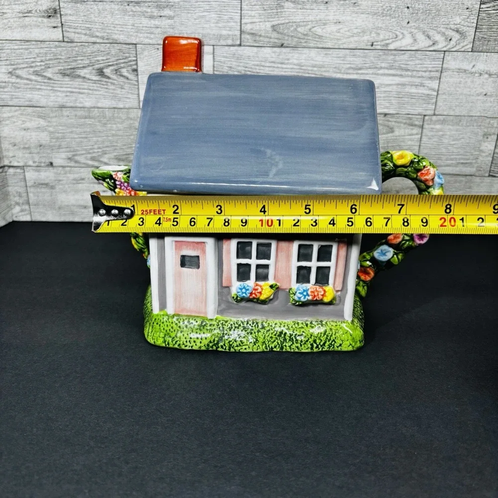 Sakura Claire Murray NANTUCKET Earthenware‎ Hand Painted Flower House Teapot